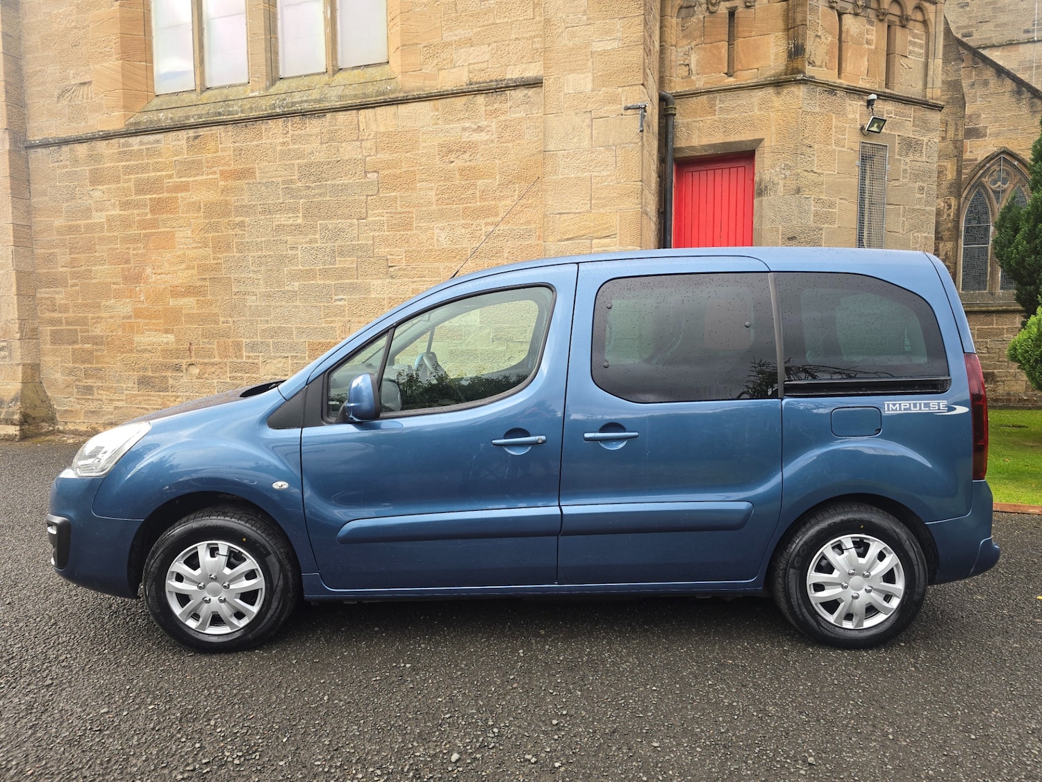 Used Peugeot Partner Tepee 2017 for sale - 75923232: Photo 7