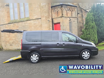 2014 (14) - 2.0 HDi L1 98 Comfort 5dr [9 Seats]