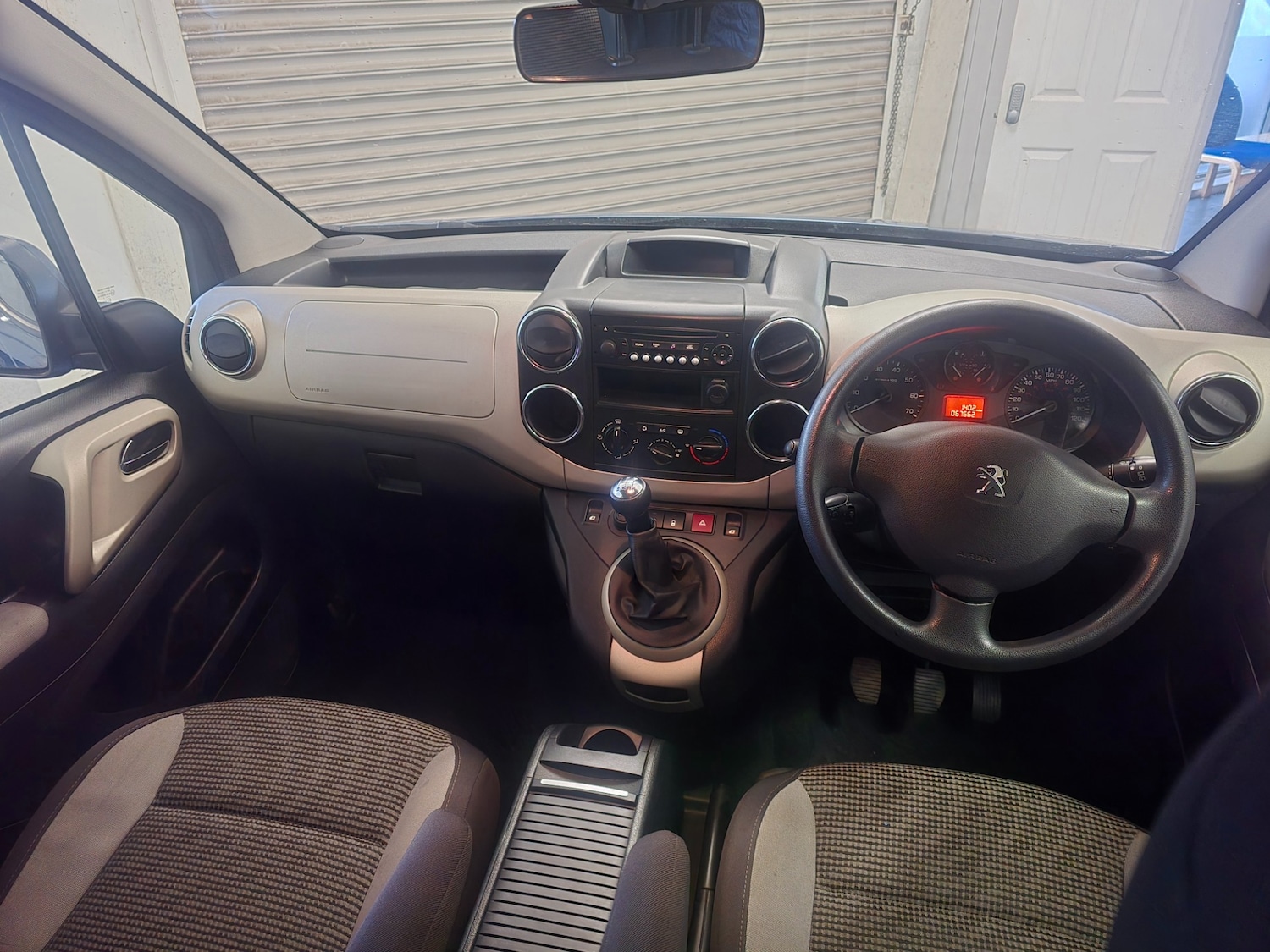 Used Peugeot Partner Tepee 2014 for sale - 78031841: Photo 26