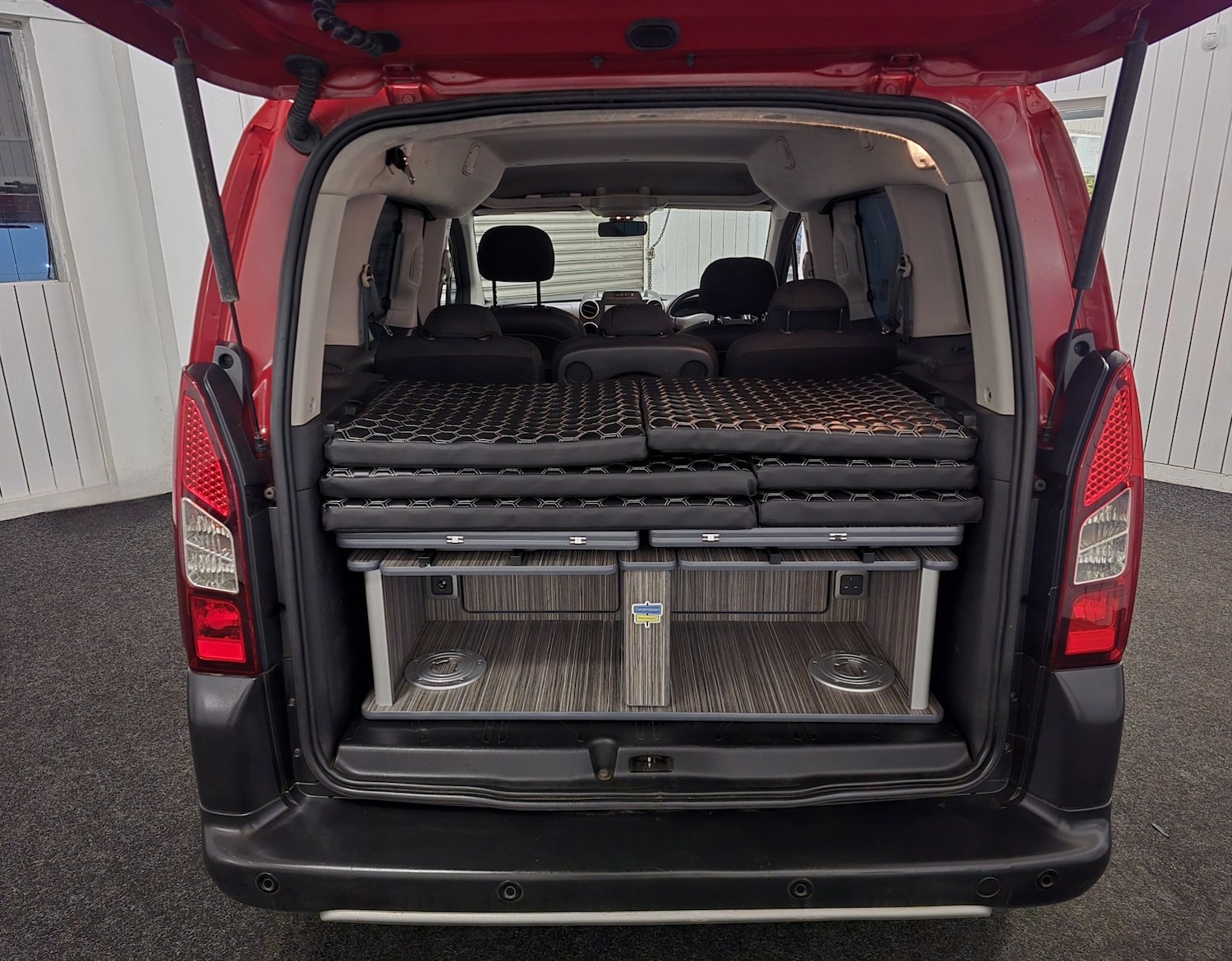 Used Peugeot Partner Tepee 2018 for sale - 77014000: Photo 11