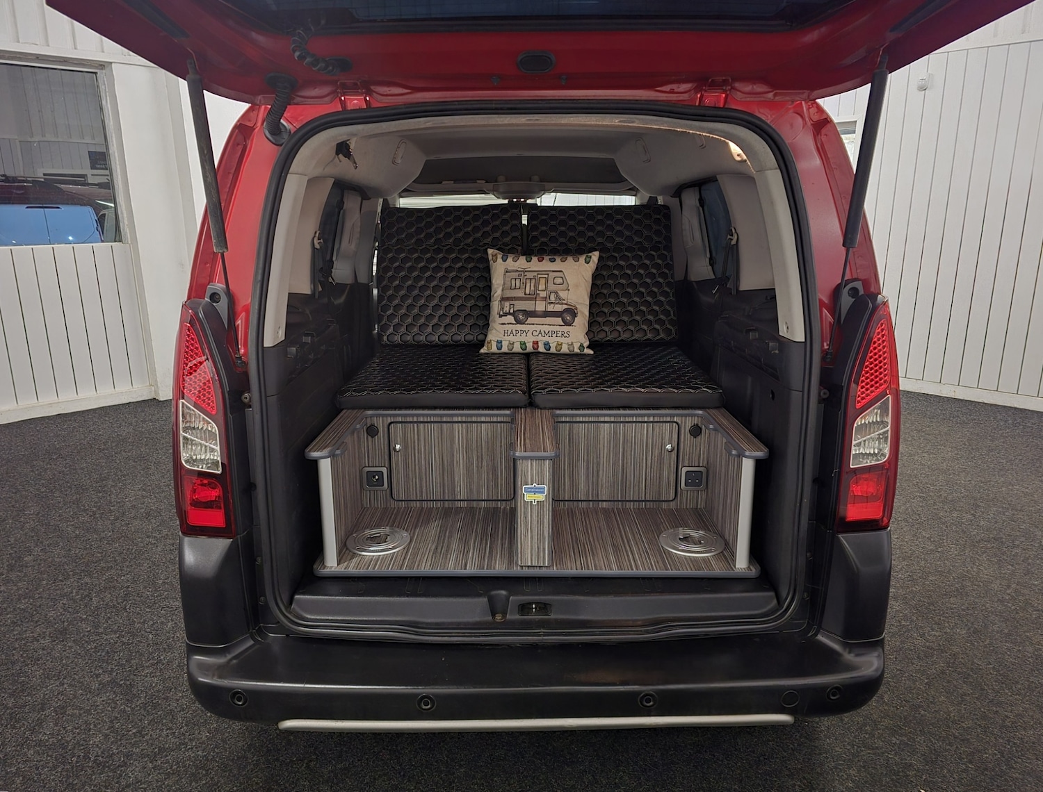 Used Peugeot Partner Tepee 2018 for sale - 77014000: Photo 13