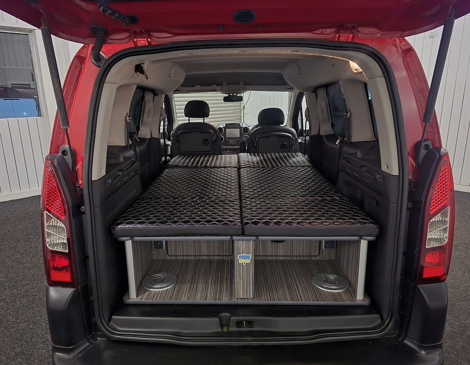 Used Peugeot Partner Tepee 2018 for sale - 77014000: Photo 16