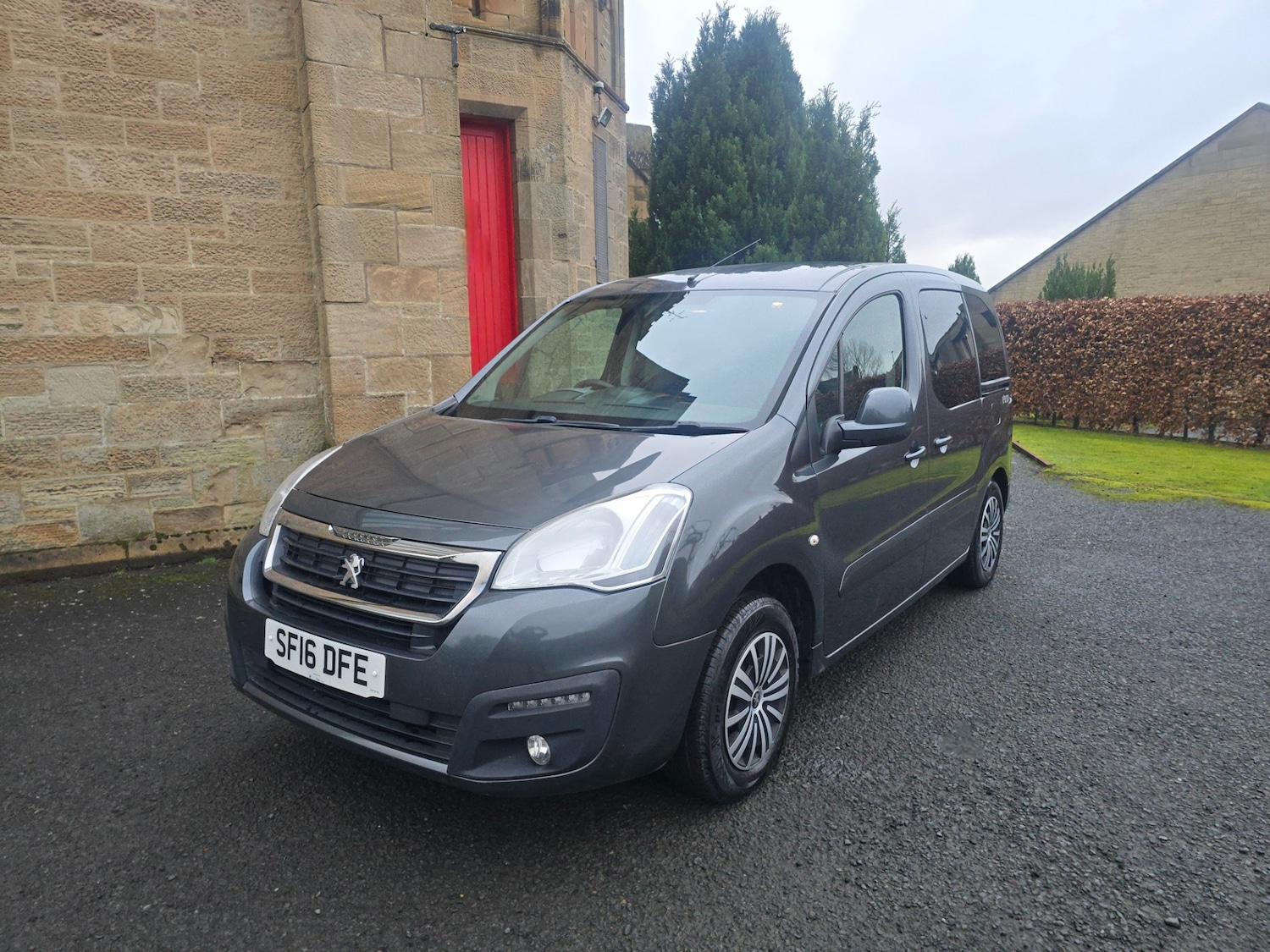 Used Peugeot Partner Tepee 2016 for sale - 77681557: Photo 2