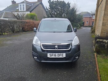 Used Peugeot Partner Tepee 2016 for sale - 77681557: Photo
