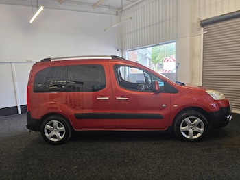 Used Peugeot Partner Tepee 2011 for sale - 79004362: Photo