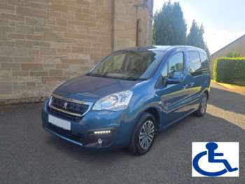 2016 (16) - 1.6 VTi 98 Active = Wheelchair Accessible Vehicle 5-Door