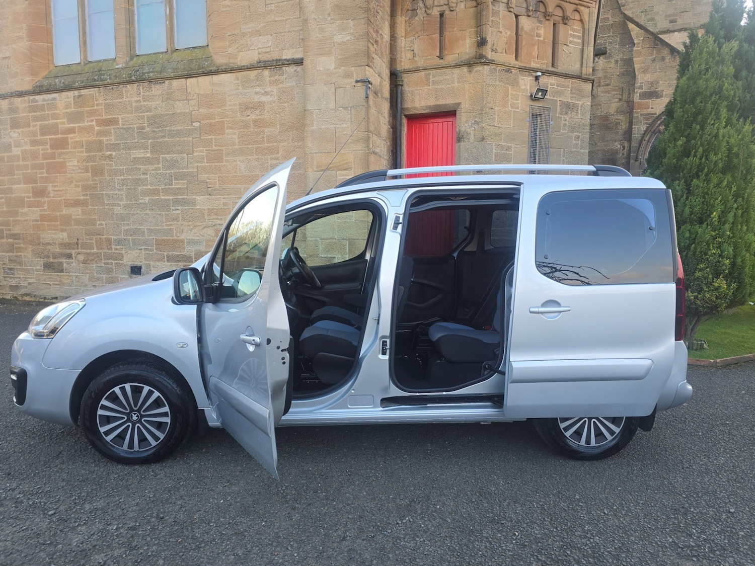 Used Peugeot Partner Tepee 2016 for sale - 77750239: Photo 20