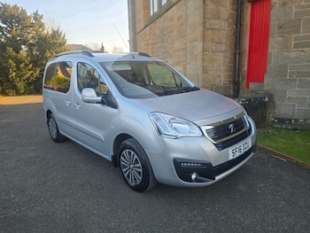 Used Peugeot Partner Tepee 2016 for sale - 77750239: Photo