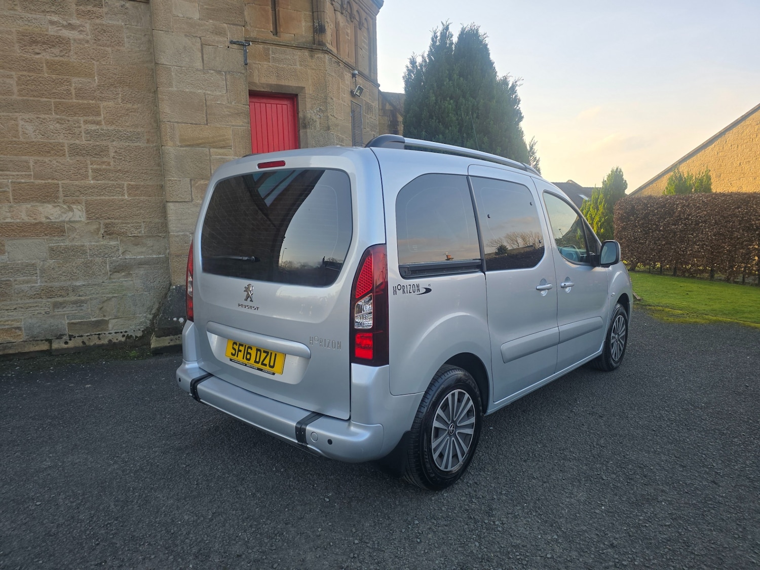 Used Peugeot Partner Tepee 2016 for sale - 77750239: Photo 9