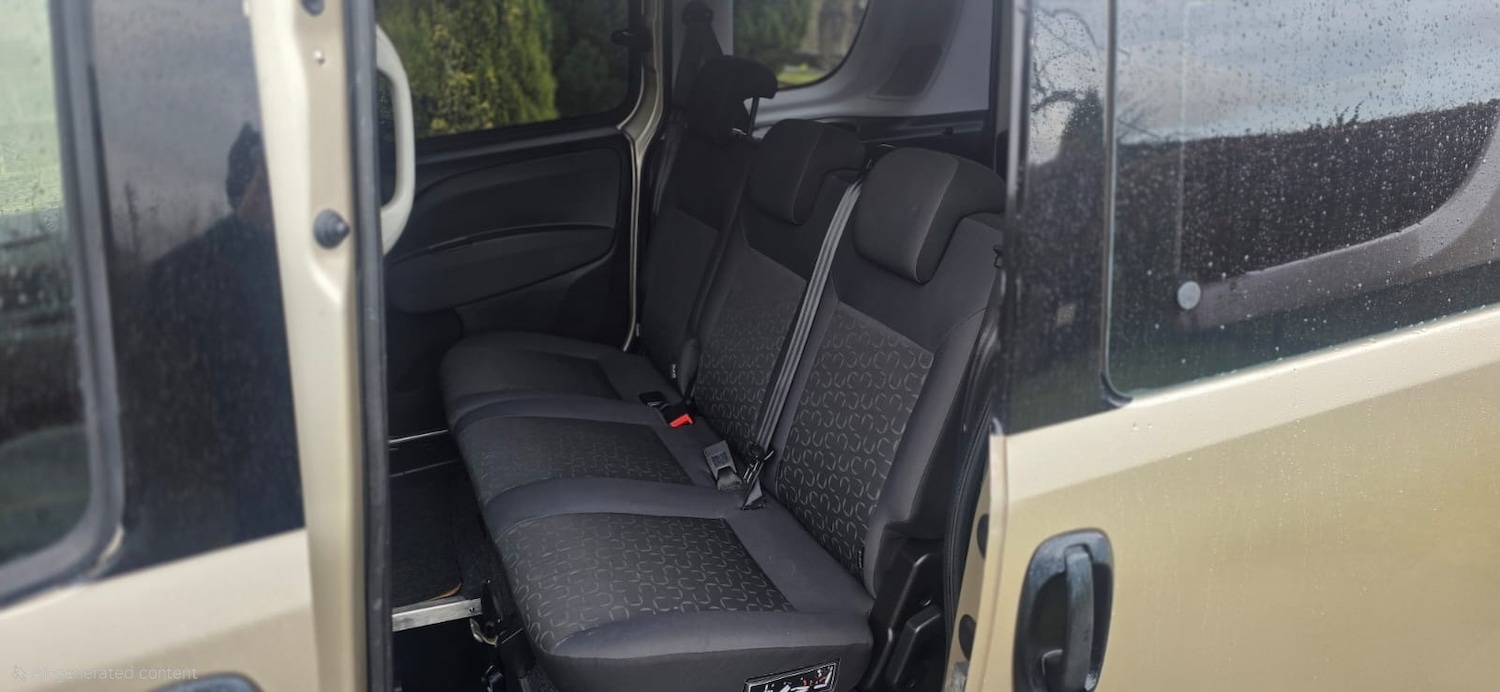 Used Fiat Doblo 2011 for sale - 77289010: Photo 10