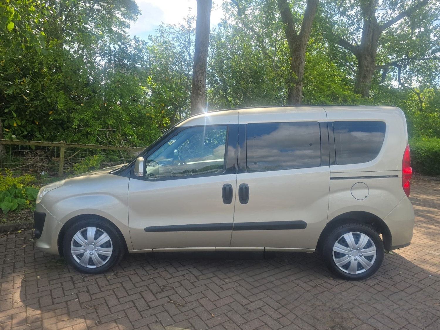 Used Fiat Doblo 2011 for sale - 77289010: Photo 5