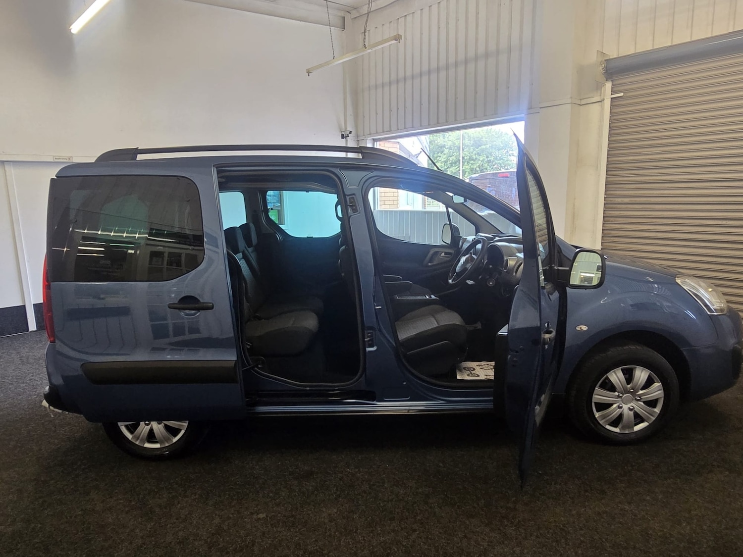 Vehicle 21