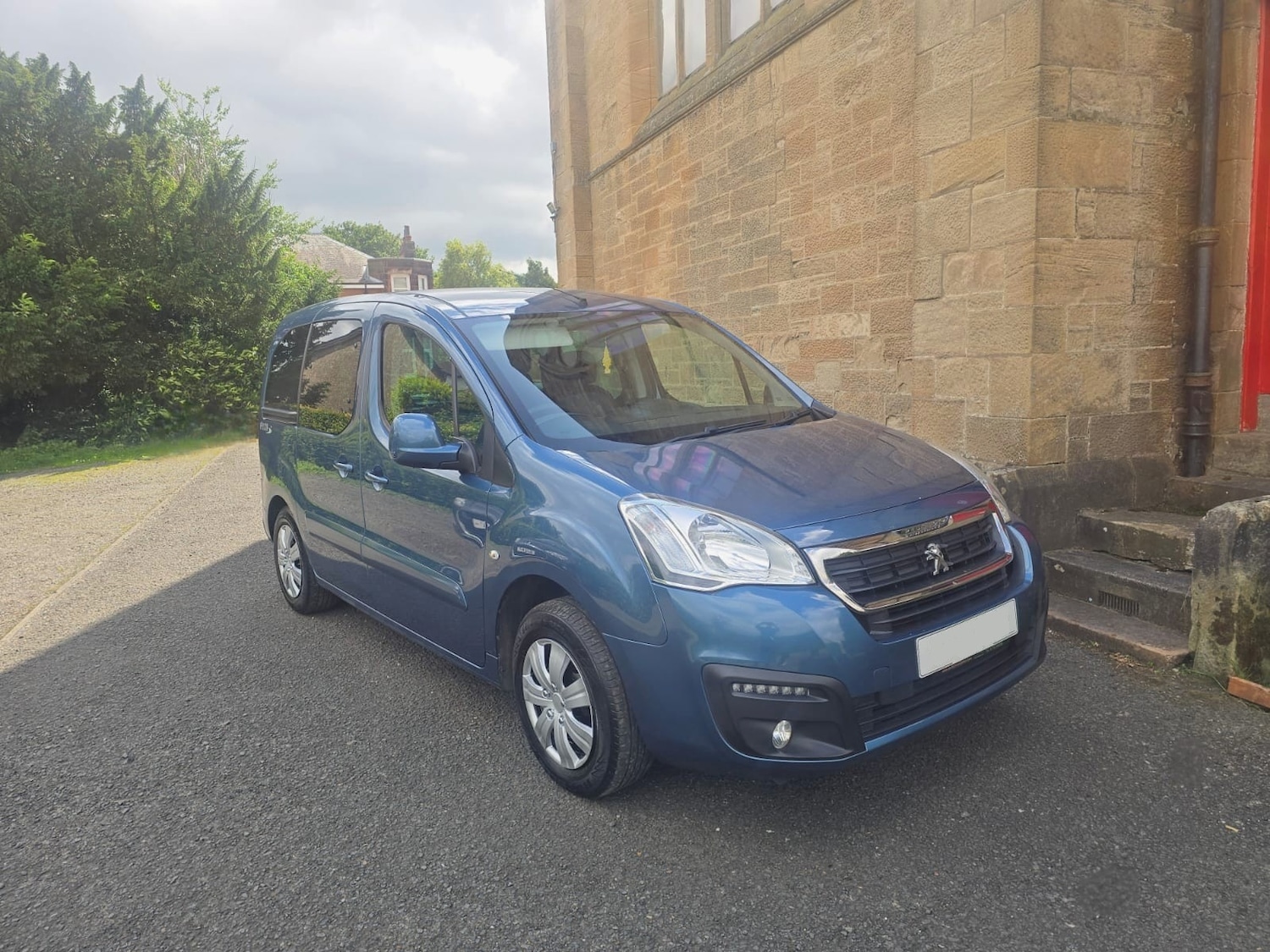 Used Peugeot Partner Tepee 2016 for sale - 77476069: Photo 4