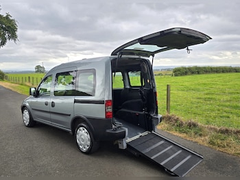 Used Vauxhall Combo 2010 for sale - 79315076: Photo