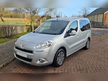 Used Peugeot Partner Tepee 2015 for sale - 78243189: Photo