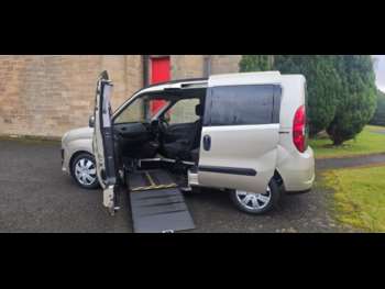 2011 (11) - 1.4 16V Dynamic = Wheelchair Accessible Vehicle 5-Door