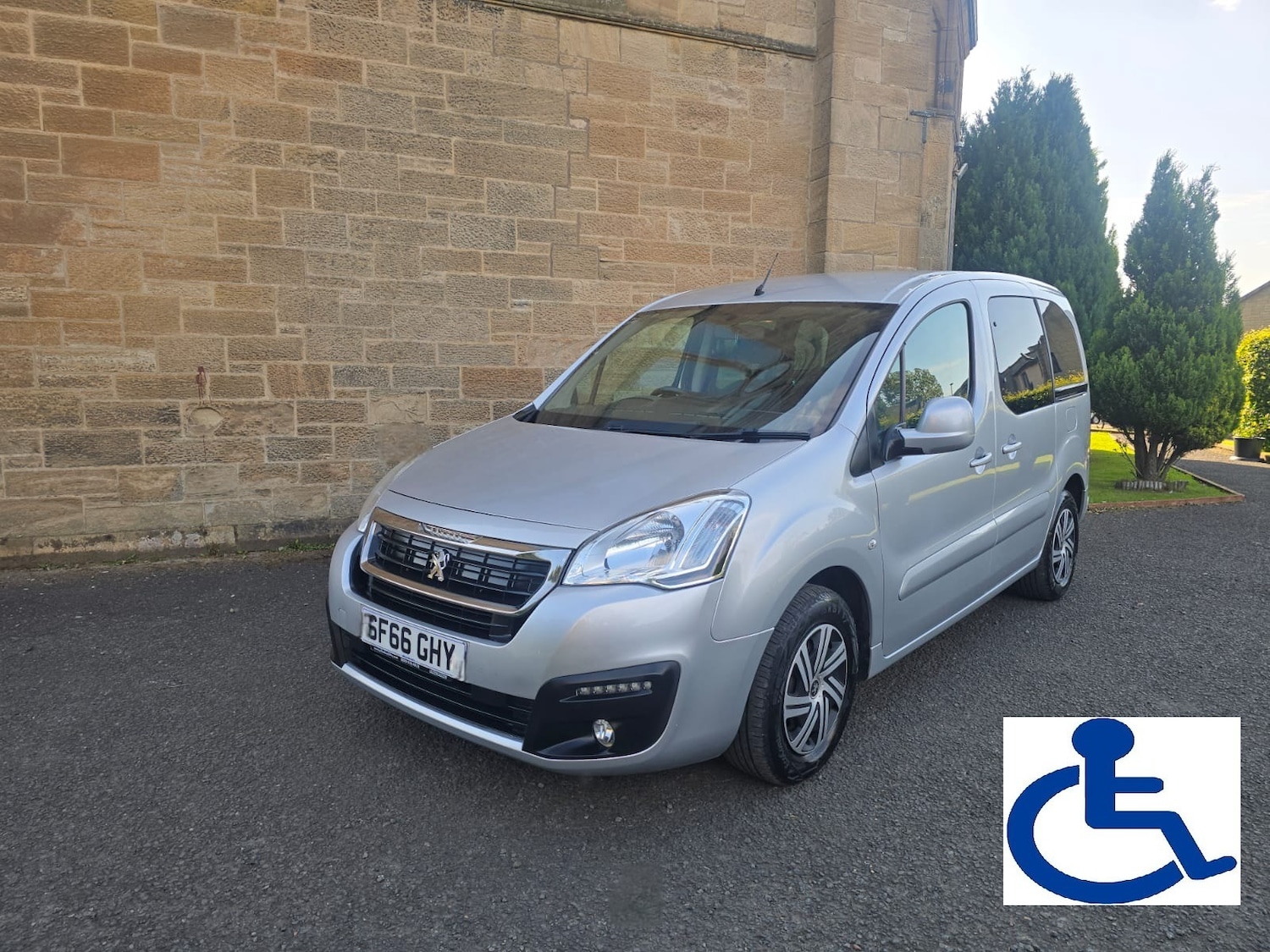 Used Peugeot Partner Tepee 2016 for sale - 76156909: Photo 2