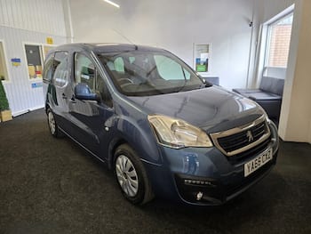 Used Peugeot Partner Tepee 2016 for sale - 79612779: Photo