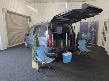 Used Peugeot Partner Tepee 2015 for sale - 77996968: Photo