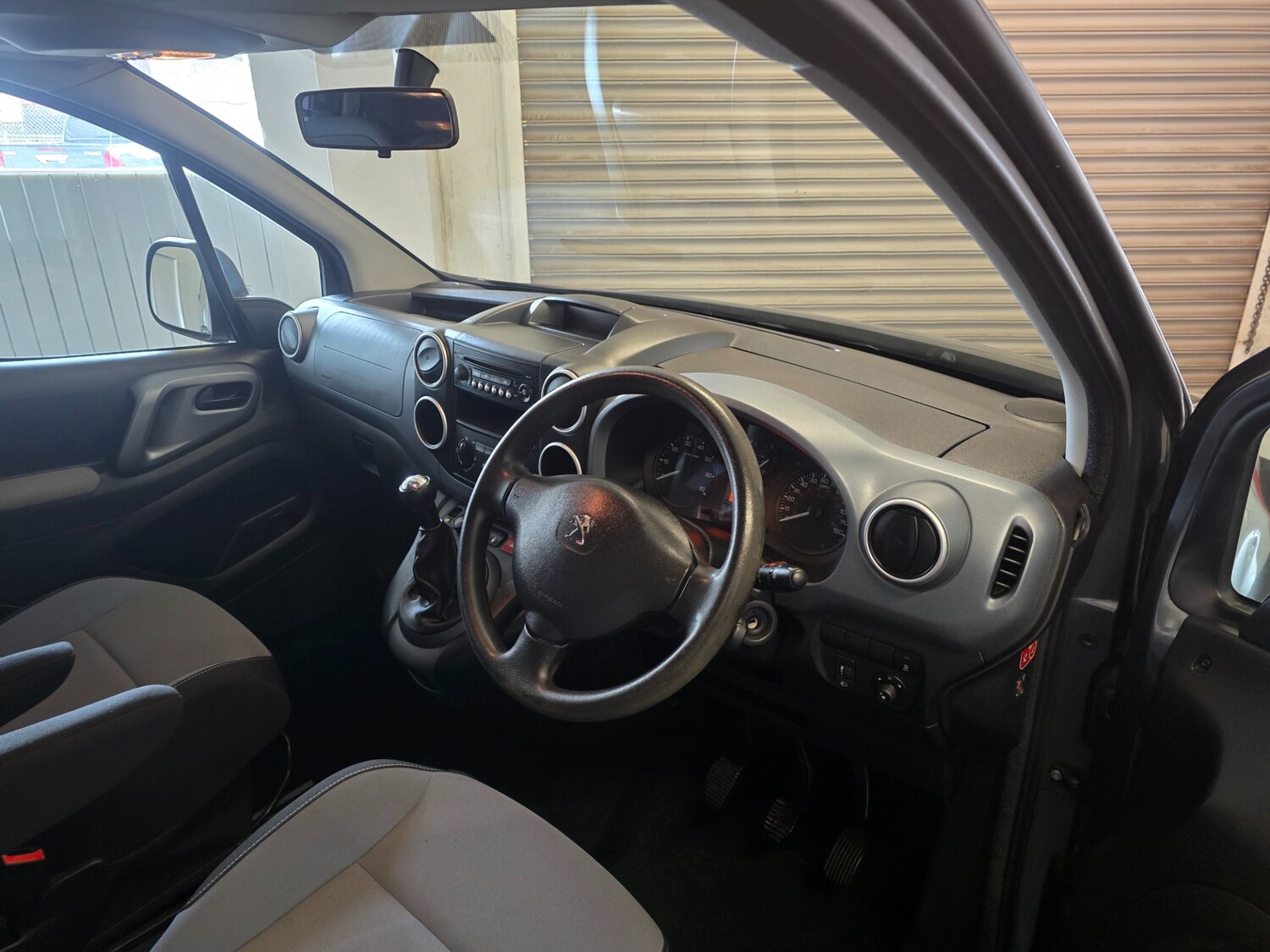 Used Peugeot Partner Tepee 2015 for sale - 77996968: Photo 26