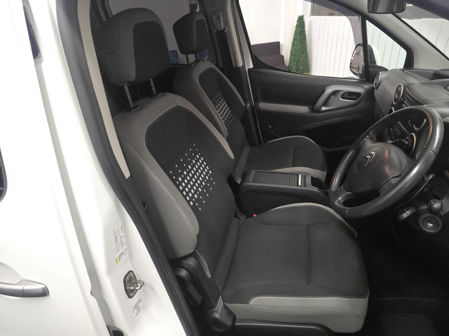 Used Citroen Berlingo Multispace 2015 for sale - 76906405: Photo 29