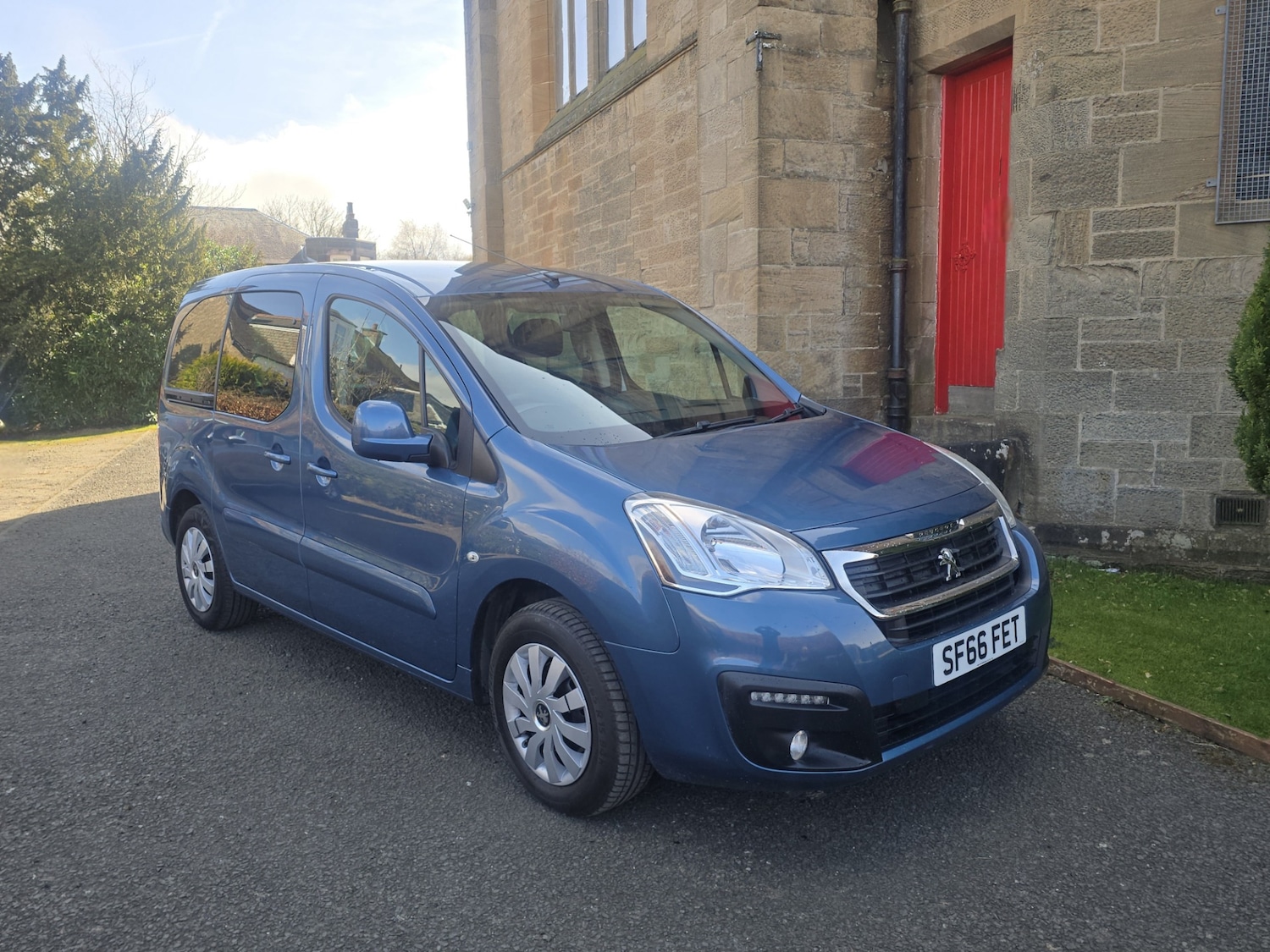 Used Peugeot Partner Tepee 2016 for sale - 78198143: Photo 2