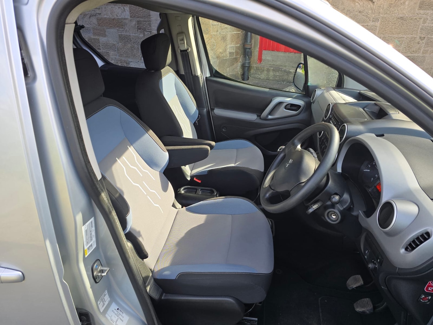 Used Peugeot Partner Tepee 2015 for sale - 76518463: Photo 21