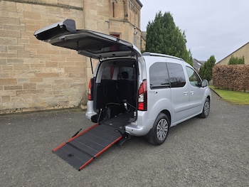 Used Peugeot Partner Tepee 2015 for sale - 78243205: Photo