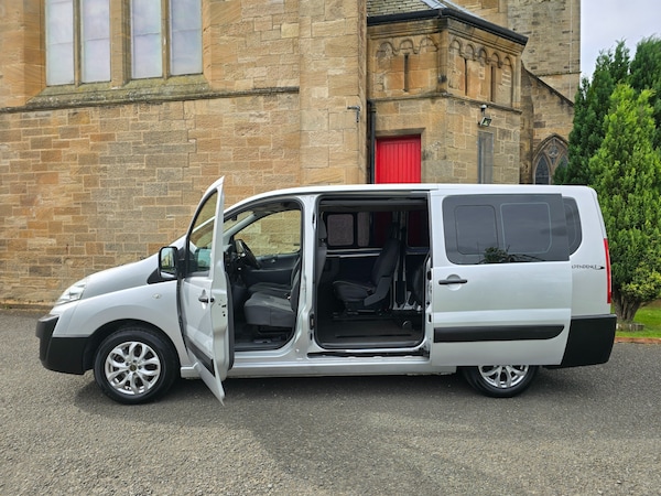 Used Peugeot Expert Tepee 2012 for sale - 76255283: Photo 18