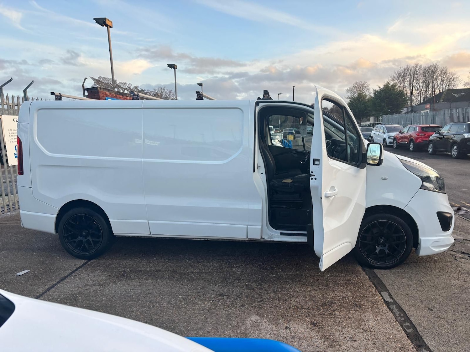 Used Vauxhall Vivaro 2018 for sale - 77234689: Photo 9