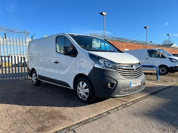Vauxhall Vivaro feature image
