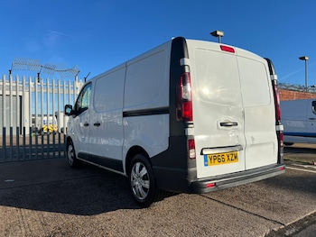 Used Vauxhall Vivaro 2016 for sale - 77205818: Photo