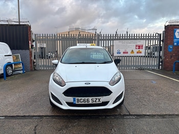 Used Ford Fiesta 2016 for sale - 77196775: Photo