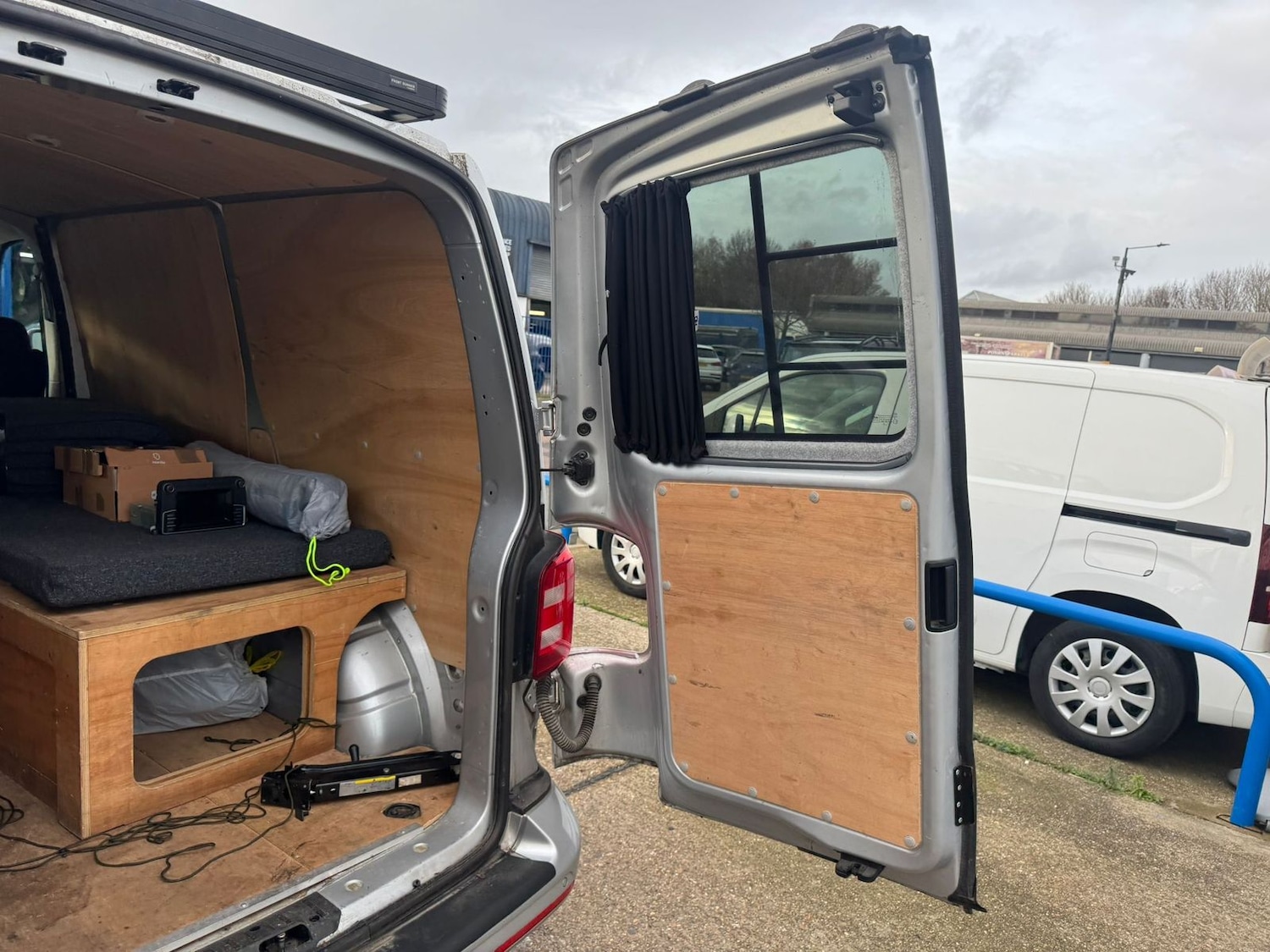 Used Volkswagen Transporter 2016 for sale - 76901634: Photo 9