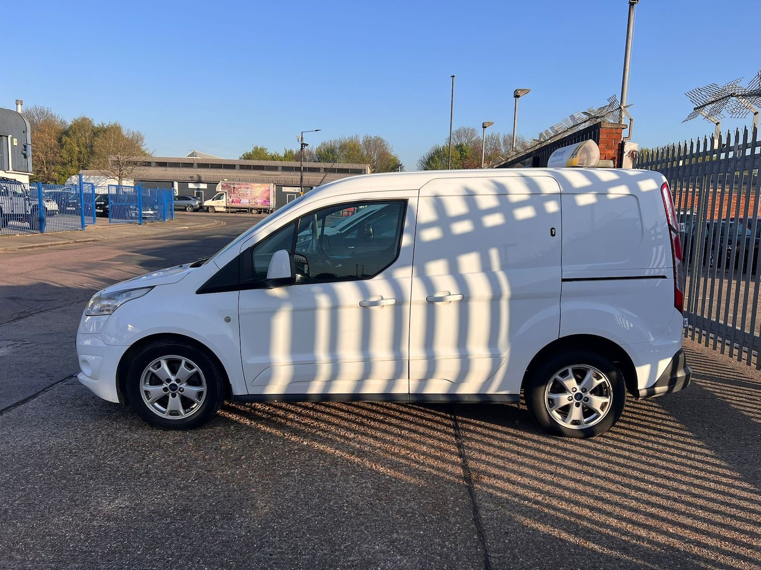 Used Ford Transit Connect 2017 for sale - 78175852: Photo 8