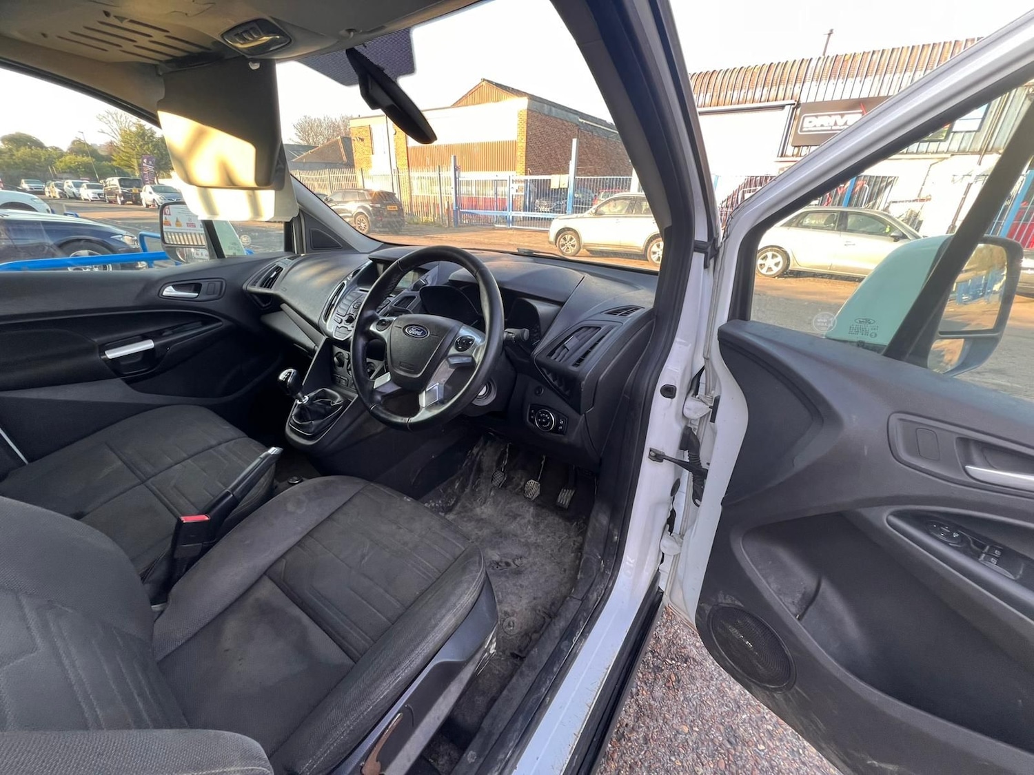 Used Ford Transit Connect 2017 for sale - 78175852: Photo 9