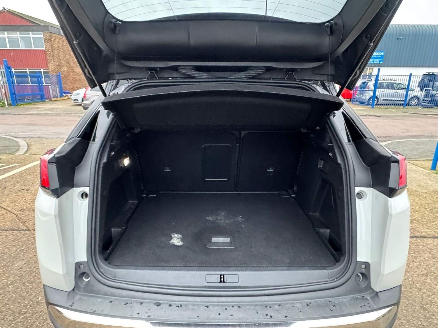 Used Peugeot 3008 2019 for sale - 76901636: Photo 11