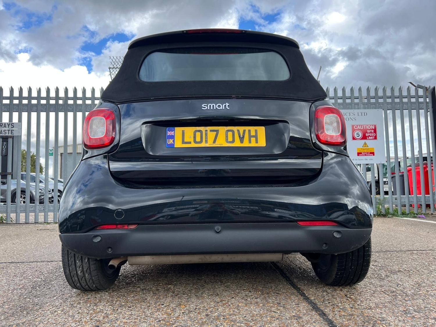 Used smart fortwo 2017 for sale - 76668319: Photo 3