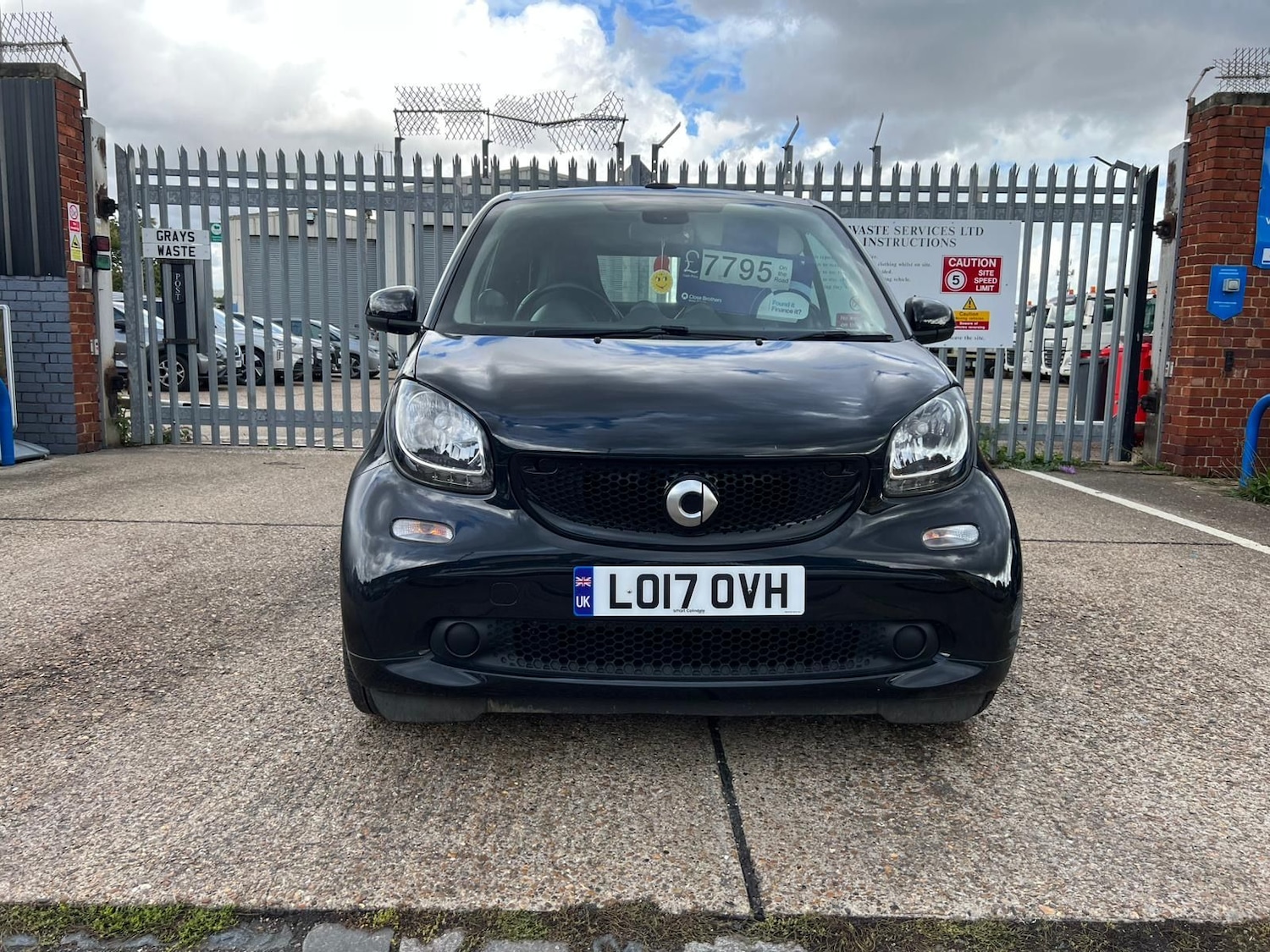 Used smart fortwo 2017 for sale - 76668319: Photo 4