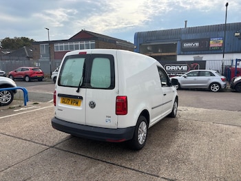 Used Volkswagen Caddy 2017 for sale - 76154569: Photo