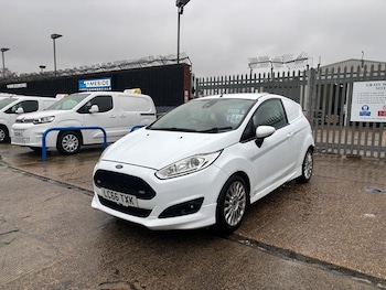 Used Ford Fiesta 2016 for sale - 77205820: Photo