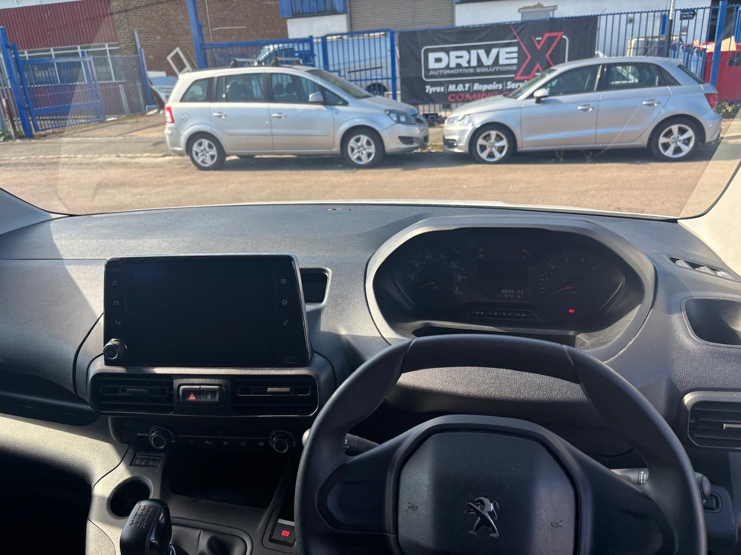 Used Peugeot Partner 2020 for sale - 76086551: Photo 9