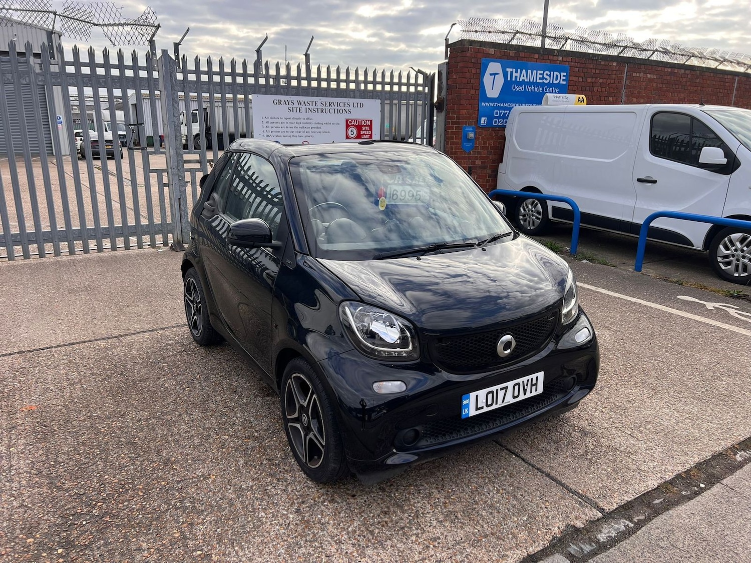 Used smart fortwo 2017 for sale - 78103126: Photo 23