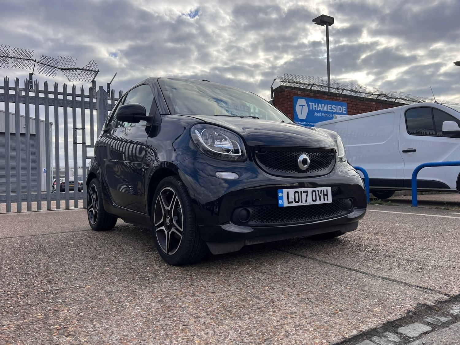 Used smart fortwo 2017 for sale - 78103126: Photo 29