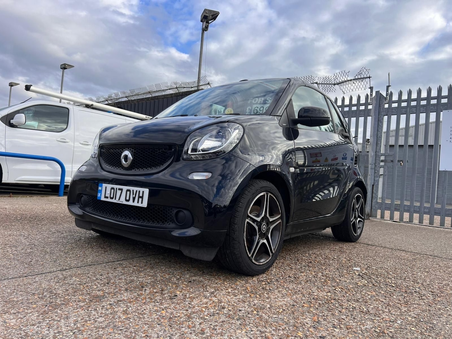 Used smart fortwo 2017 for sale - 78103126: Photo 31
