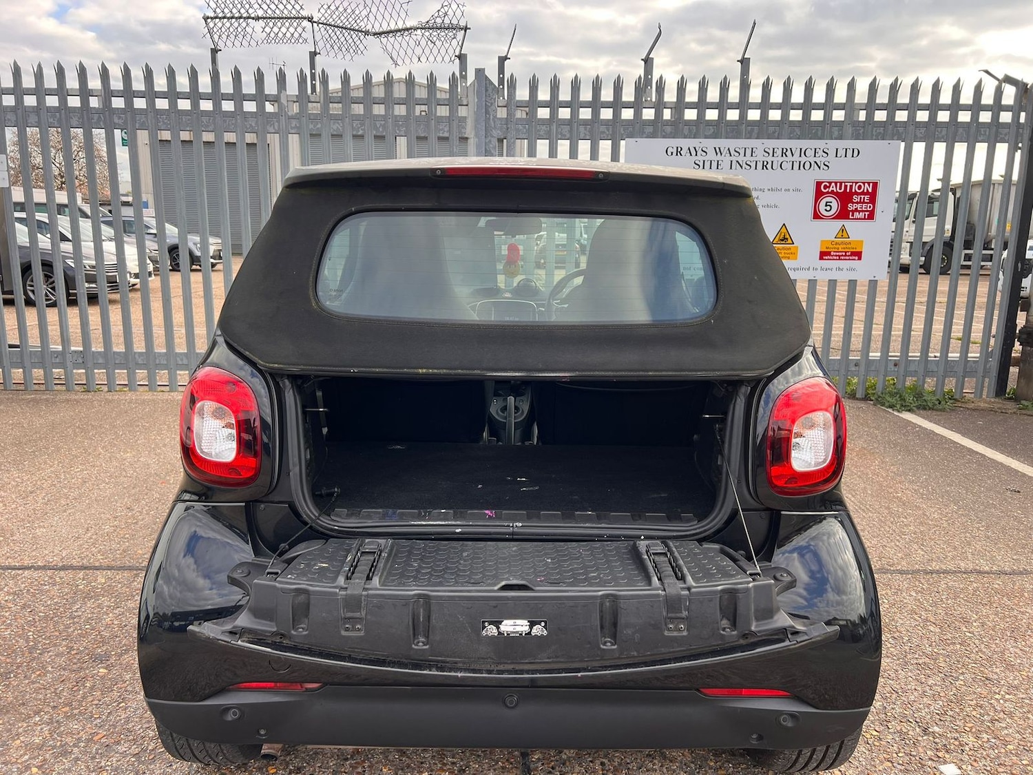 Used smart fortwo 2017 for sale - 78103126: Photo 35