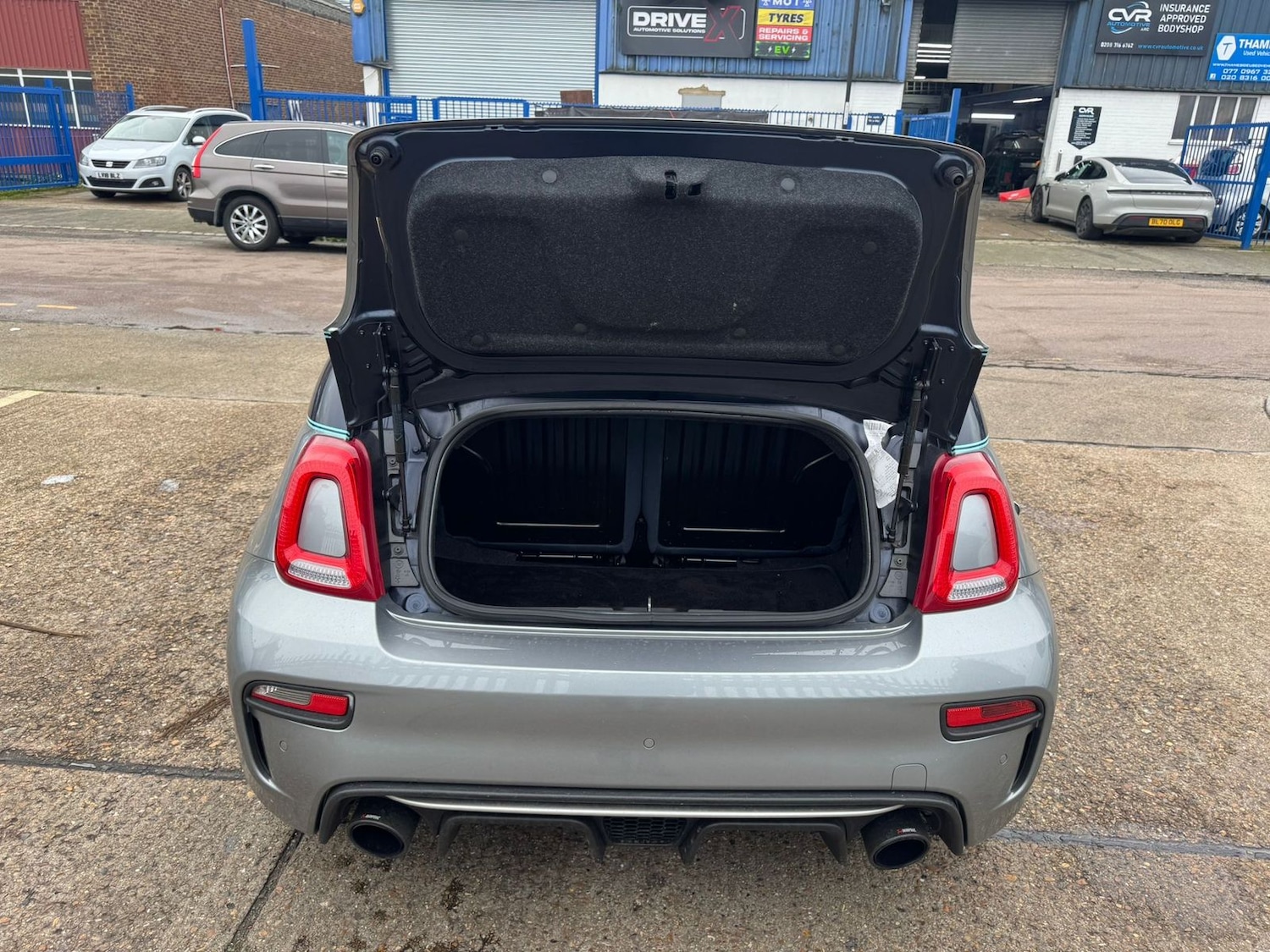 Used Abarth 695 2018 for sale - 76901637: Photo 11