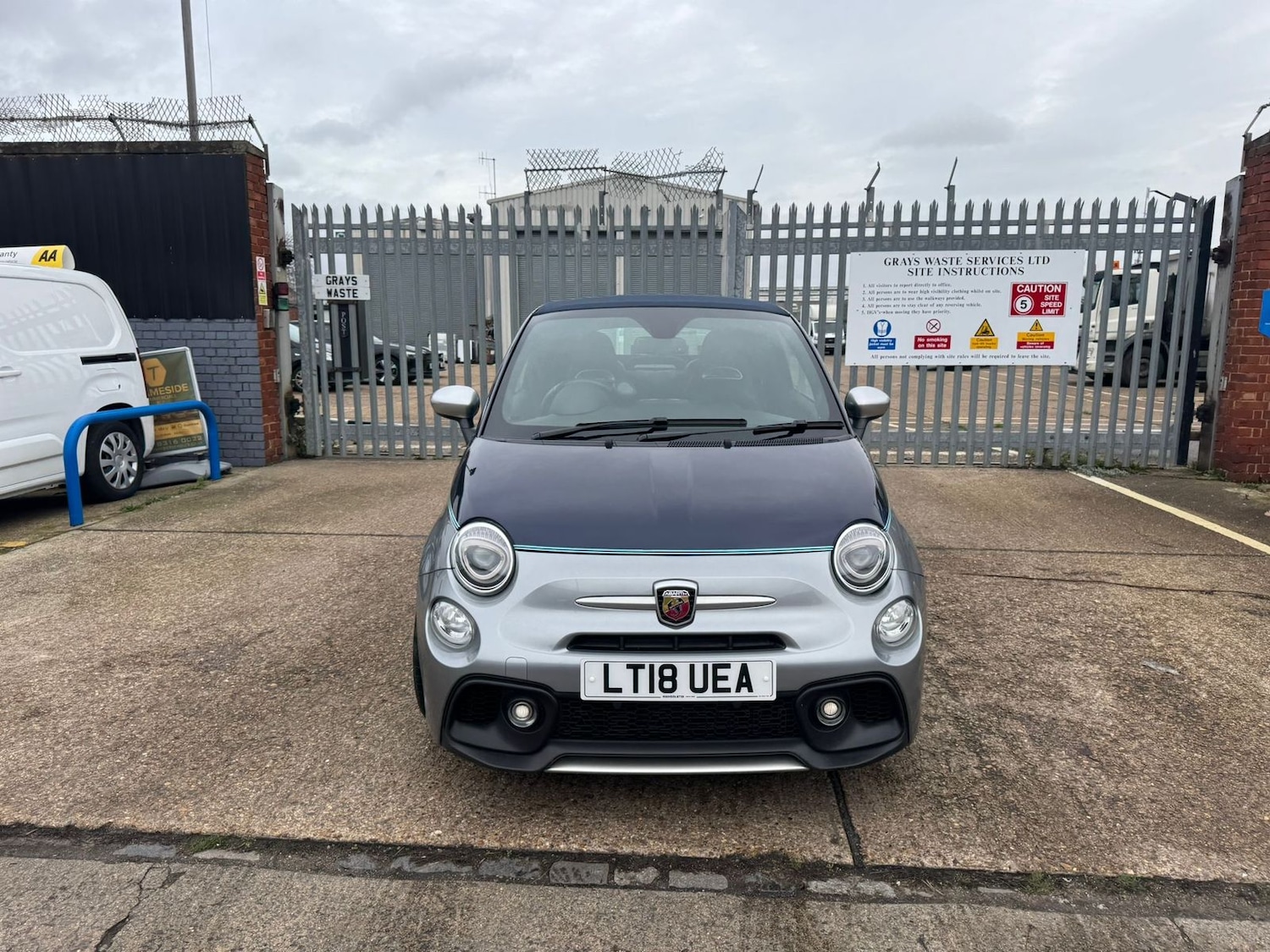 Used Abarth 695 2018 for sale - 76901637: Photo 3