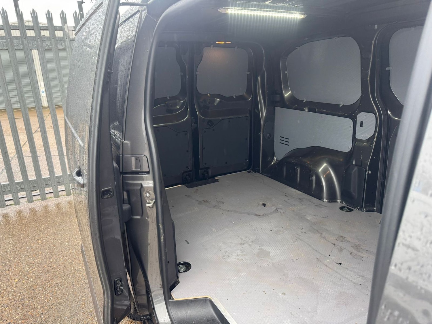 Used Vauxhall Vivaro 2020 for sale - 76704541: Photo 35