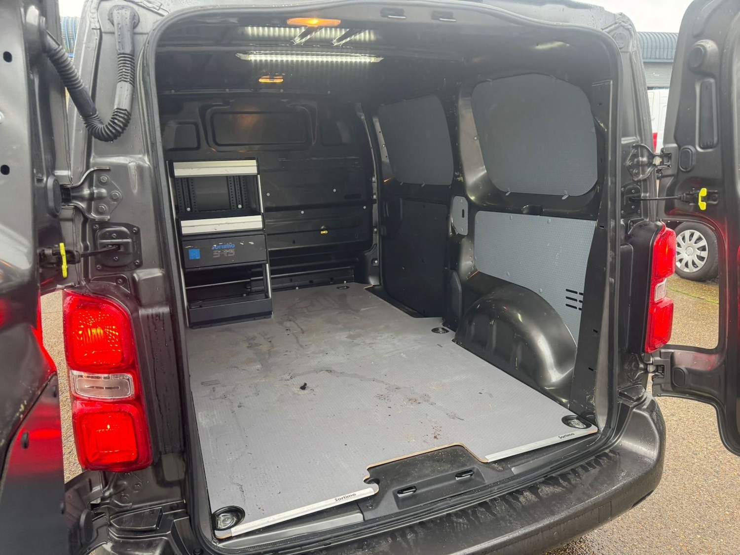 Used Vauxhall Vivaro 2020 for sale - 76704541: Photo 9